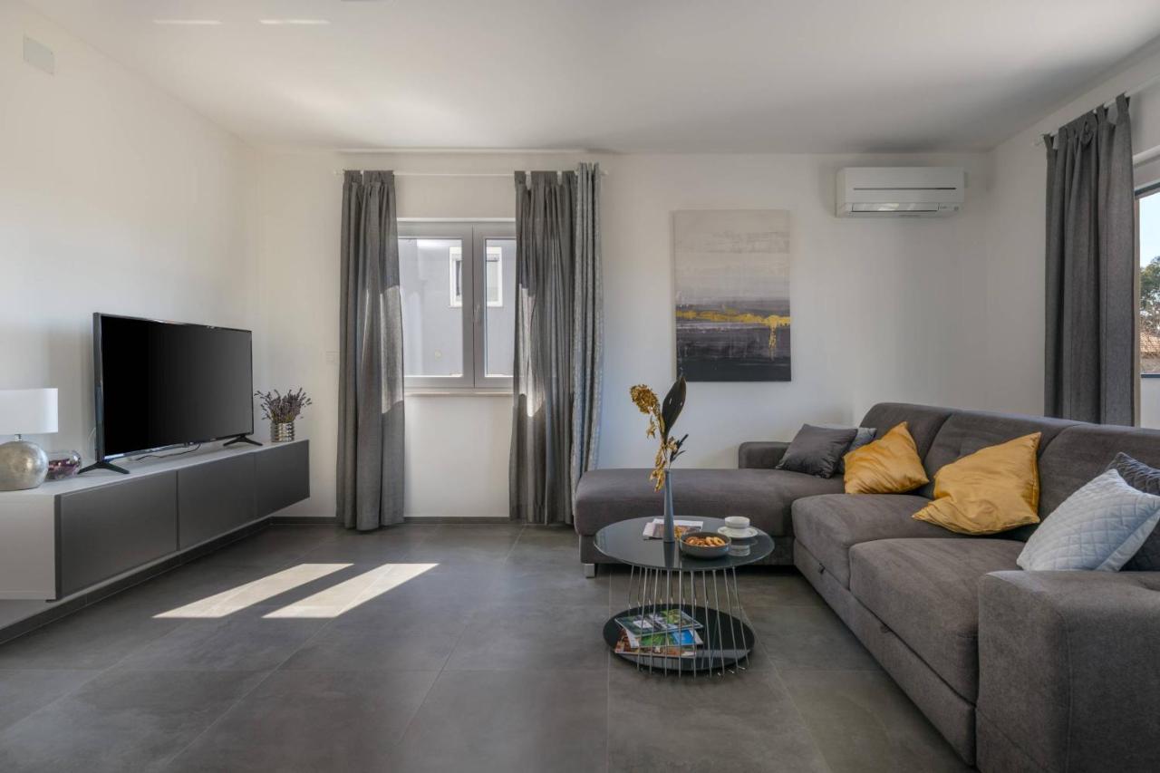 Villa Dora Pula Exteriér fotografie